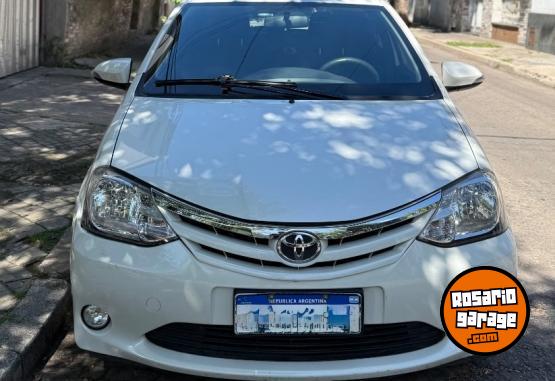 Autos - Toyota Etios xls 2016 Nafta 83000Km - En Venta