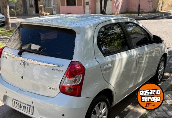 Autos - Toyota Etios xls 2016 Nafta 83000Km - En Venta