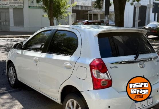 Autos - Toyota Etios xls 2016 Nafta 83000Km - En Venta