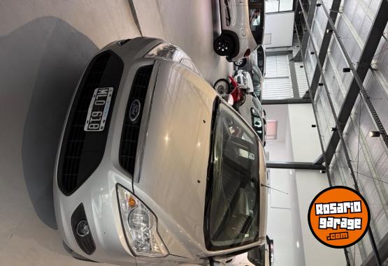 Autos - Ford Focus Trend exe 2.0 2013 Nafta 104000Km - En Venta