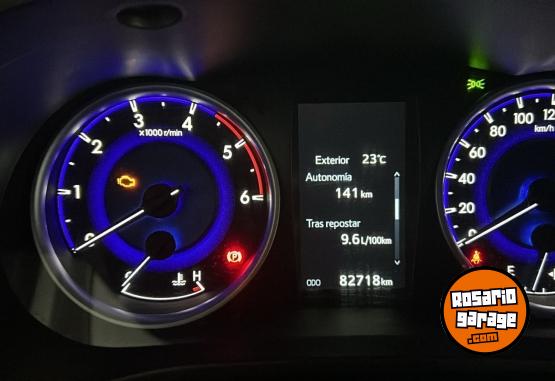 Camionetas - Toyota Hilux 2019 Diesel 83000Km - En Venta