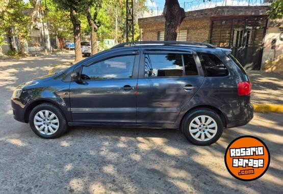 Autos - Volkswagen Suran 2014 GNC 180000Km - En Venta