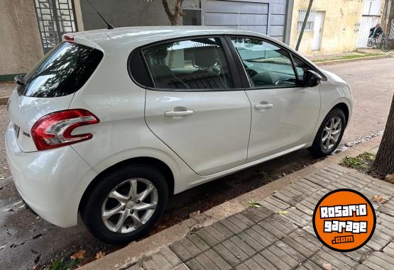 Autos - Peugeot 208  1.5 2015 Nafta 42500Km - En Venta