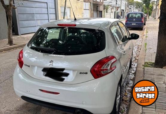 Autos - Peugeot 208  1.5 2015 Nafta 42500Km - En Venta