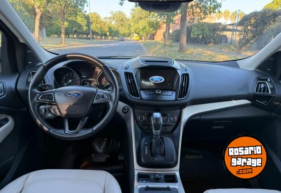Camionetas - Ford Kuga TItanium 4WD 2019 Nafta 95800Km - En Venta