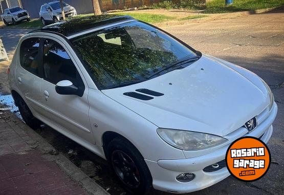 Autos - Peugeot 206 2008 Nafta 178000Km - En Venta