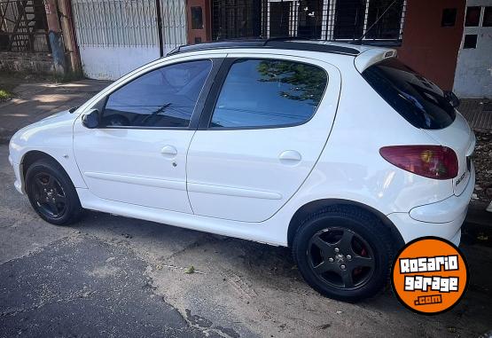 Autos - Peugeot 206 2008 Nafta 178000Km - En Venta