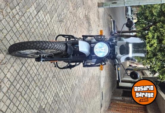 Motos - Royal Enfield Himalayan 2022 Nafta 5500Km - En Venta