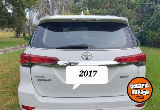 Camionetas - Toyota SW4 Mot.2.8 Tdi 4x4 SRX 7 2017 Diesel 158000Km - En Venta