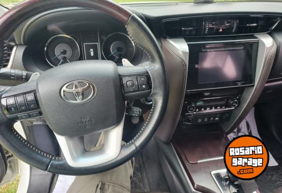 Camionetas - Toyota SW4 Mot.2.8 Tdi 4x4 SRX 7 2017 Diesel 158000Km - En Venta