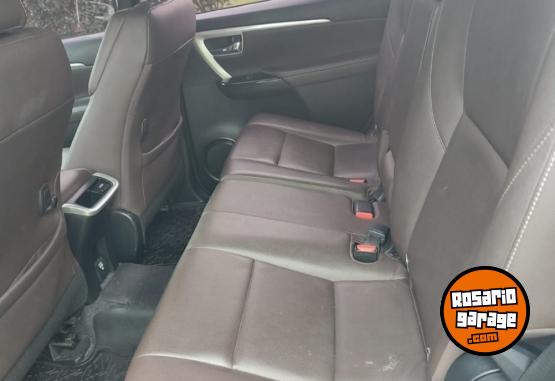 Camionetas - Toyota SW4 Mot.2.8 Tdi 4x4 SRX 7 2017 Diesel 158000Km - En Venta