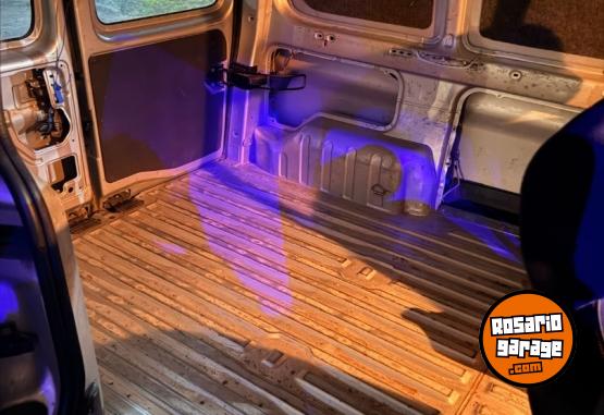 Utilitarios - Volkswagen Partner 2008 Diesel 290000Km - En Venta