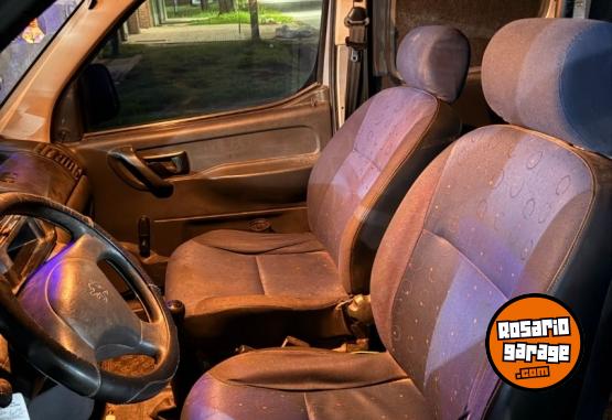 Utilitarios - Volkswagen Partner 2008 Diesel 290000Km - En Venta