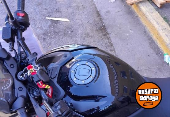 Motos - Bajaj Rouser P150 2025 Nafta 2000Km - En Venta