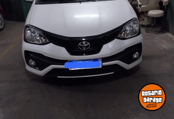 Autos - Toyota Etios 2022 Nafta 21000Km - En Venta
