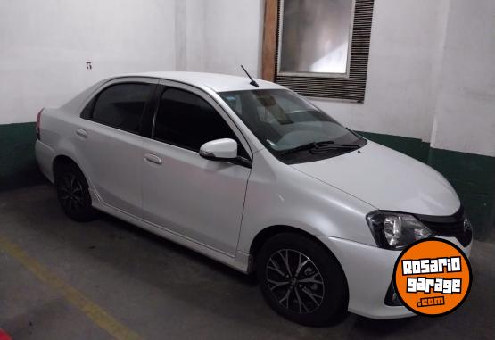 Autos - Toyota Etios 2022 Nafta 21000Km - En Venta