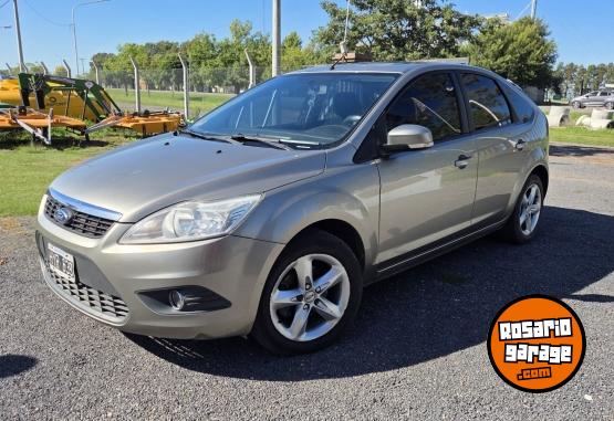 Autos - Ford Focus Trend Plus 2009 Nafta 215000Km - En Venta