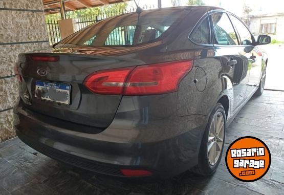 Autos - Ford FOCUS SE SEDAN 4 PUERTAS 2018 Nafta 33600Km - En Venta