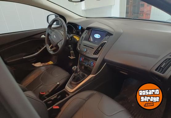 Autos - Ford FOCUS SE SEDAN 4 PUERTAS 2018 Nafta 33600Km - En Venta