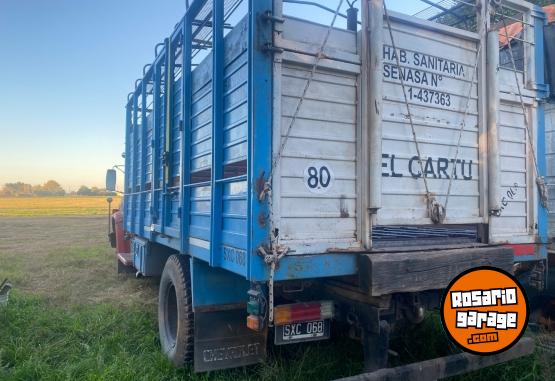 Camiones y Grúas - Chevrolet 714 - En Venta