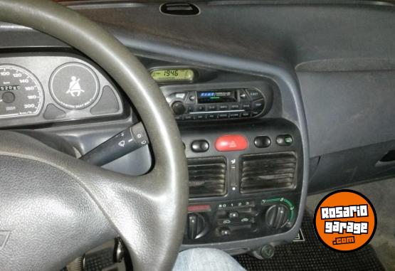 Autos - Fiat Palio 2000 Nafta 150000Km - En Venta