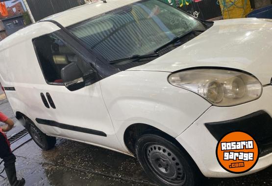 Utilitarios - Fiat Doblo 2015 Nafta 170000Km - En Venta