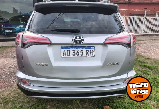 Camionetas - Toyota Rav4 2.0 VX tope de gama 2019 Nafta 112000Km - En Venta