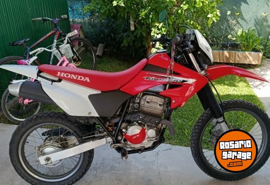Motos - Honda Tornado 250 2017 Nafta 2036Km - En Venta