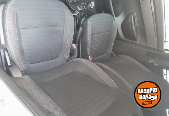 Autos - Renault KWID ICONIC 2018 Nafta 80000Km - En Venta