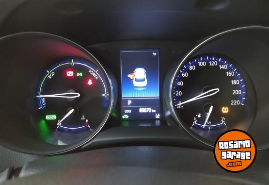 Autos - Toyota C-HR 1.8 SEG 2022 Electrico / Hibrido 88000Km - En Venta