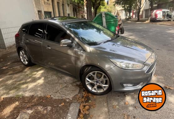 Autos - Ford Focus se plus 2015 Nafta 120000Km - En Venta
