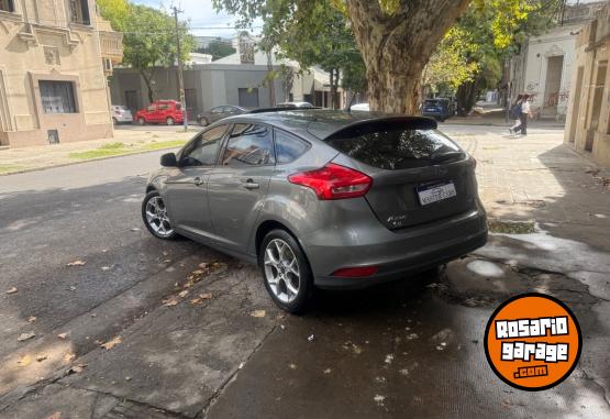 Autos - Ford Focus se plus 2015 Nafta 120000Km - En Venta