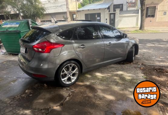 Autos - Ford Focus se plus 2015 Nafta 120000Km - En Venta