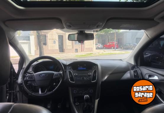 Autos - Ford Focus se plus 2015 Nafta 120000Km - En Venta
