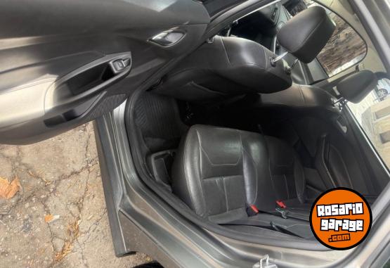 Autos - Ford Focus se plus 2015 Nafta 120000Km - En Venta