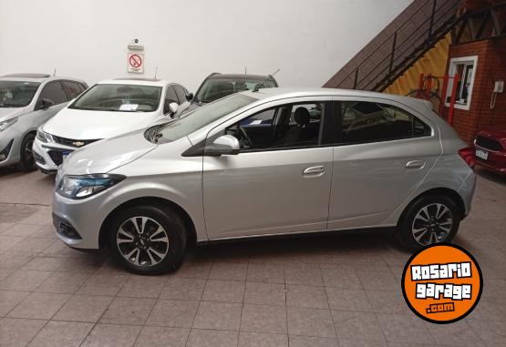 Autos - Chevrolet Onix ltz 2015 Nafta 105000Km - En Venta