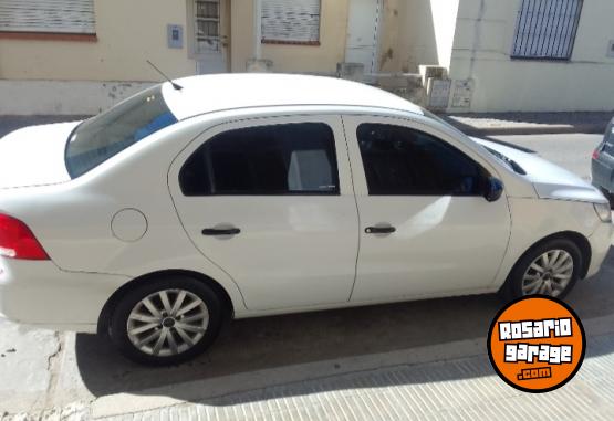 Autos - Volkswagen Voyage confor 2010 GNC 210000Km - En Venta
