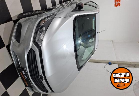 Autos - Chevrolet Onix 2023 Nafta 28000Km - En Venta