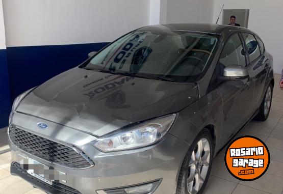 Autos - Ford FOCUS 3 SE PLUS 2016 Nafta 90000Km - En Venta