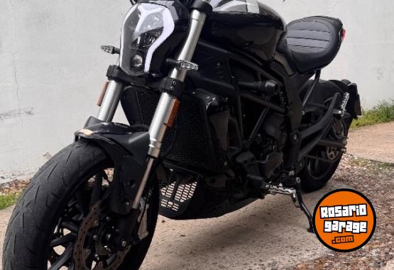 Motos - Benelli 502c 2021 Nafta 18500Km - En Venta