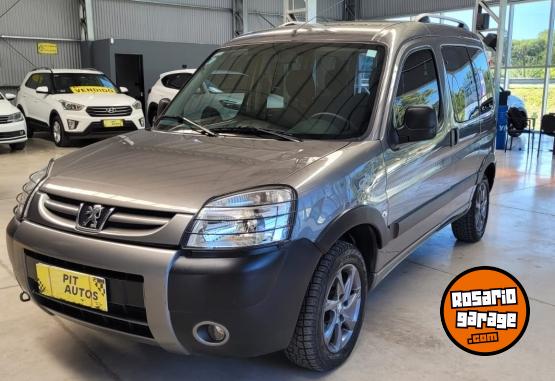 Utilitarios - Peugeot PATNER PATAGONICA 2021 GNC 134500Km - En Venta