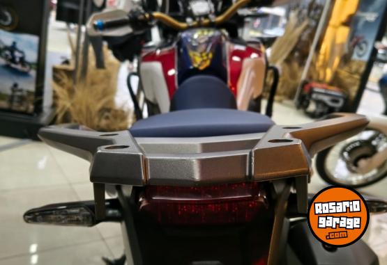 Motos - Honda AFRICA TWIN 2017 Nafta 36570Km - En Venta