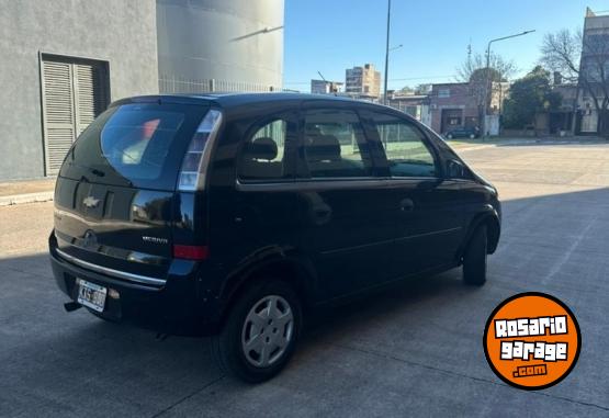 Autos - Chevrolet GL 1.8 N 2012 Nafta 140000Km - En Venta