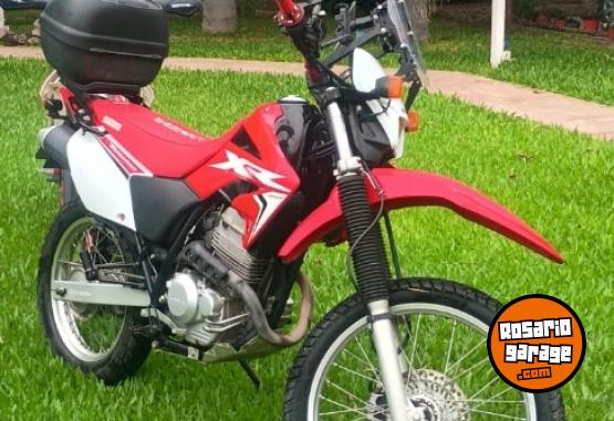 Motos - Honda Tornado 2018 Nafta 16000Km - En Venta