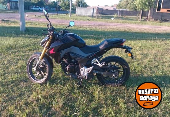 Motos - Honda CB190R 2017 Nafta 22000Km - En Venta