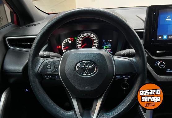 Autos - Toyota COROLLA CROSS XLI 2,0 CVT 2022 Nafta 60370Km - En Venta