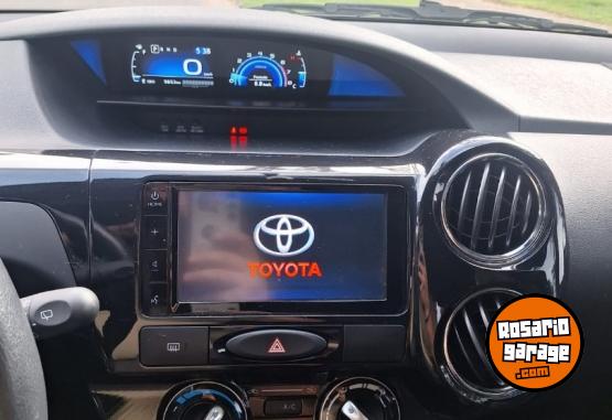 Autos - Toyota Etios 2023 Nafta 9853Km - En Venta