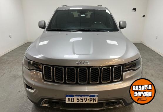 Camionetas - Chrysler JEEP GRAND CHEROKEE LIMIT 2017 Nafta 117664Km - En Venta