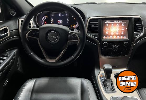 Camionetas - Chrysler JEEP GRAND CHEROKEE LIMIT 2017 Nafta 117664Km - En Venta