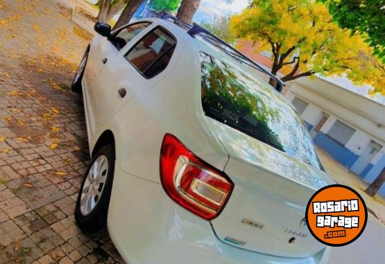 Autos - Renault Logan life 2020 Nafta 140000Km - En Venta